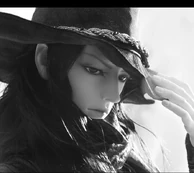 D's unrivaled looks.