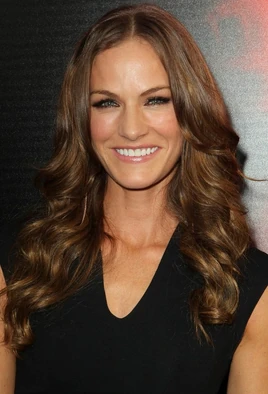 Kelly Overton | Van Helsing Wiki | Fandom
