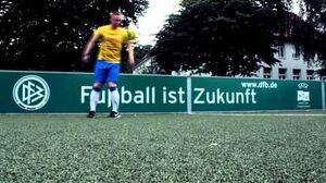 Calli_-_32tel_vs._Fußballmann_VBT_2012_feat._Shliiwa_(Official_HD)