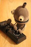 Robot Josef (from Machinarium) participated to the International Play Your Vectrex Day!