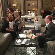 DAZHHScUwAAdSPU.jpg (570 KB)