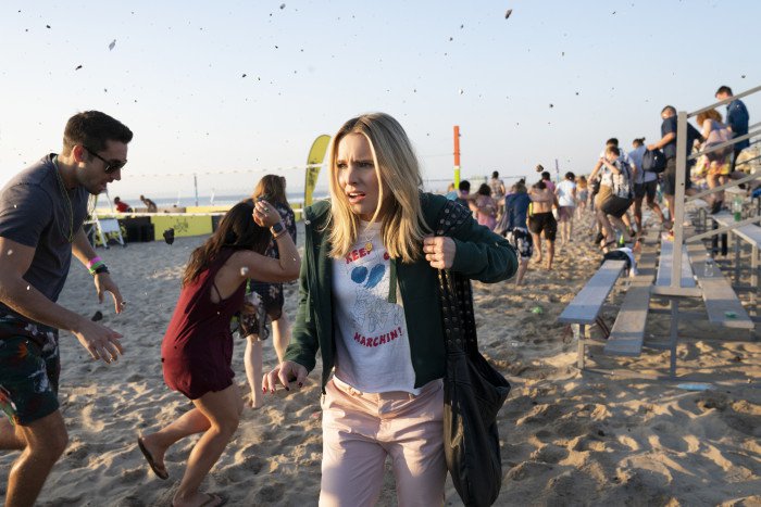 Veronica Mars Cast Spills Prank and Show Secrets