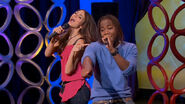 Victorious-202-helen-back-again-make-it-shine-remix-music-clip