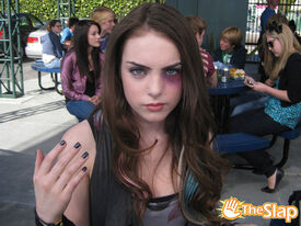 Victorious season hotsell 1 episode 17