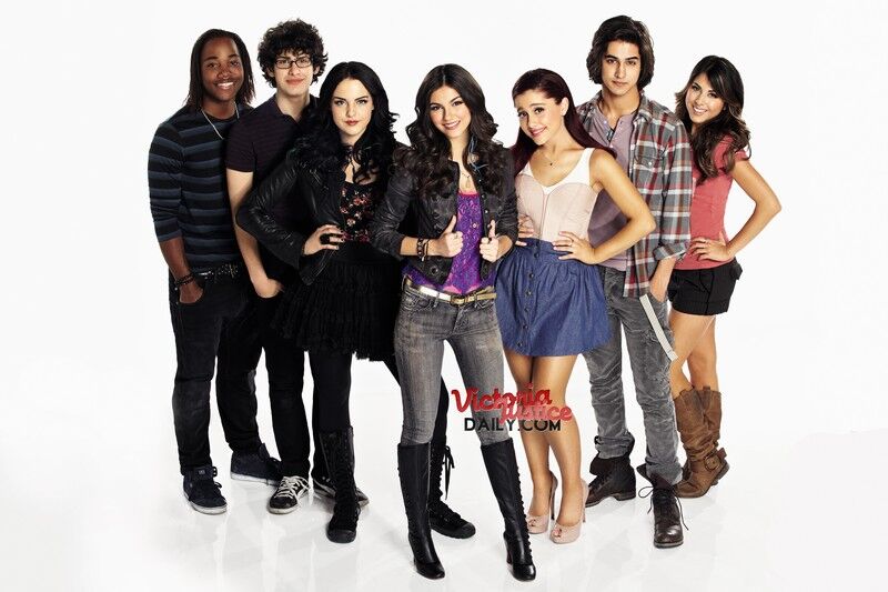 Victorious Pilot (TV Episode 2010) - Victoria Justice as Tori Vega - IMDb