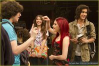 Elizabeth-gillies-victorious-backlot-02