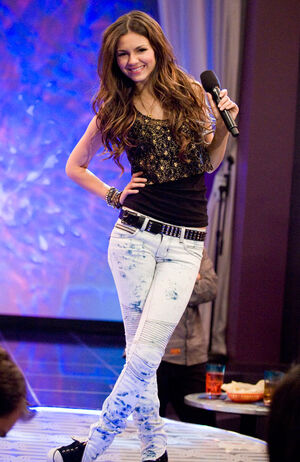 victorious. tori Vega Outfit