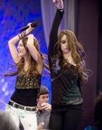 288px-Victorious-Freak-the-Freak-Out-photo-3