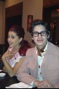 Ariana-Grande-Matt-Bennett-1975 (1)