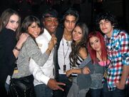 VicTORIous-Cast-victorious-cast-19936214-600-450