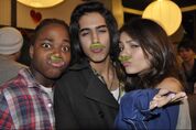 Various-Avan-Victoria-beck-and-tori-12243944-2560-1700