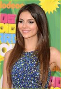 Victoria-justice-kcas-05