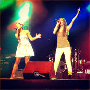 Ariana-Grande-Victoria-Justice-LA-Boyz-Song.jpg (63 KB)