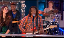 Tori Vega STOLE Andre song on the piano on Victorious 