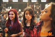 IParty-with-Victorious-Behind-The-Scenes-2