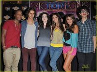 Victoria-justice-universalcity-10