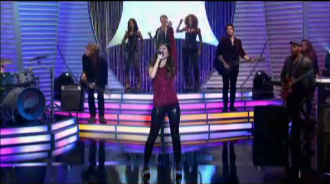 Tori Vega sing Make It In America on Victorious 