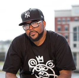 Carl-jones-new-adult-swim-series-bubblegoose-and-juice-715x477