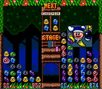 El modo de competencia permite arrojar bloques basura al oponente al hacer un combo o cadena.