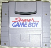 El cartucho norteamericano de Super Game Boy para Super Nintendo