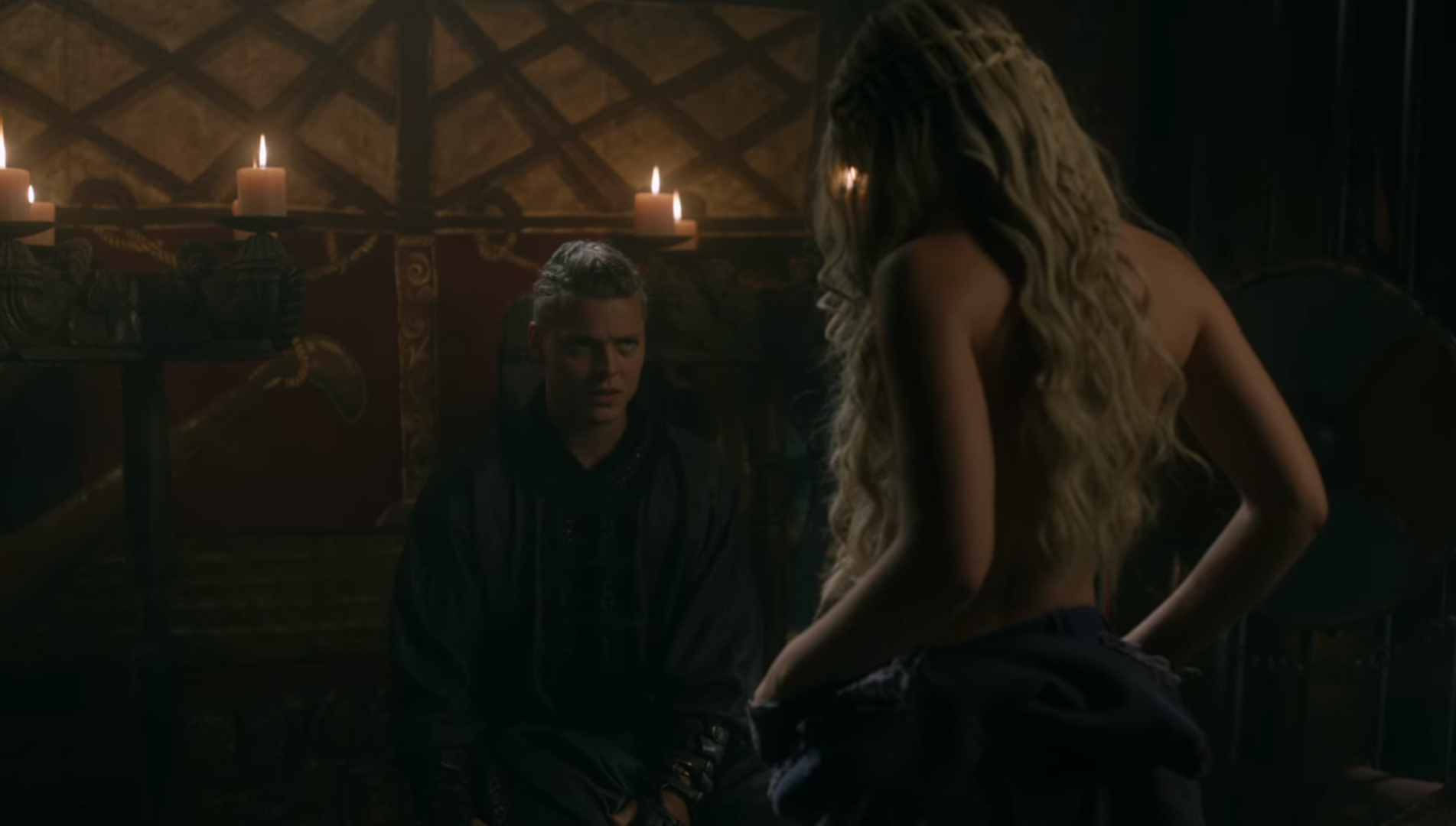 Rei Ivar abusa da tirania na série 'Vikings