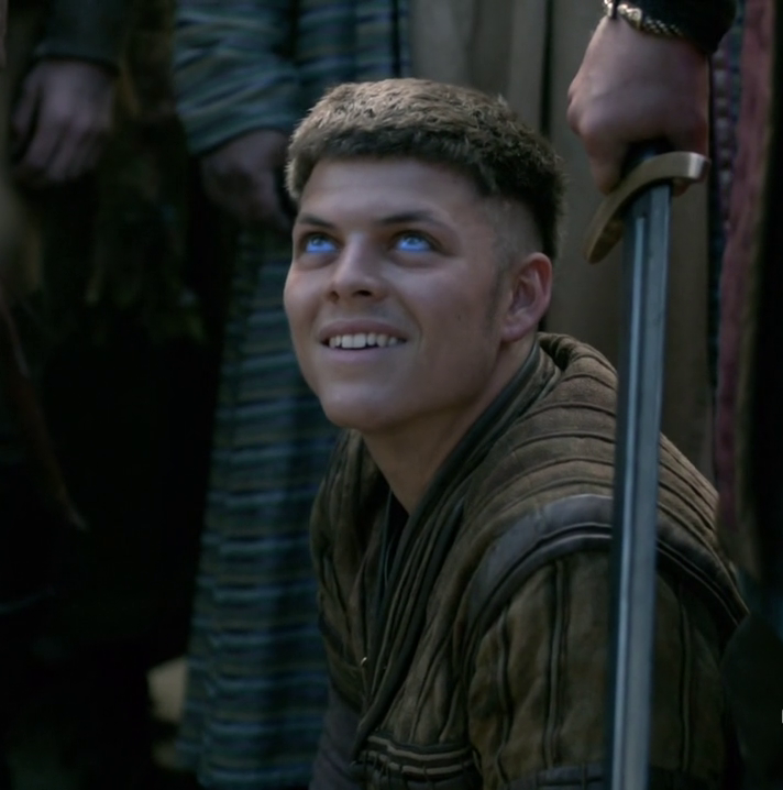 Rei Ivar abusa da tirania na série 'Vikings