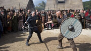 Earl Haraldson and Ragnar engaging in single combat.