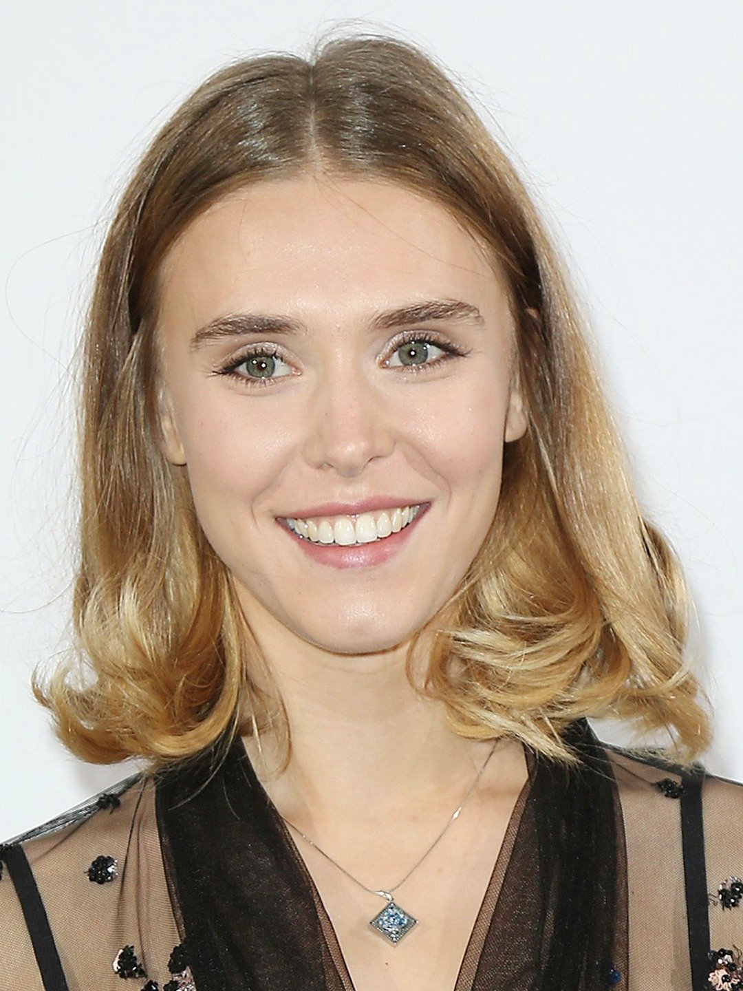 Vikings vip - 🛡Gaia Weiss (Porunn) é uma atriz e modelo