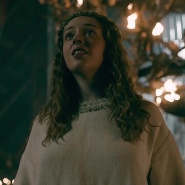 Gyda Shieldmaiden Vikings Wiki Fandom In a world where gyda does not die and decides to stay with her father when both her mother and brother leave kattegat, everything changes. gyda shieldmaiden vikings wiki fandom