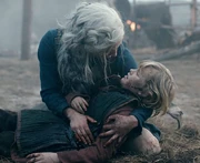 Lagertha holding Hali as he dies