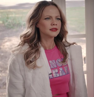 The psychotic Renee Mills