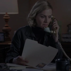 Dianne making her arrangement in the film's climax