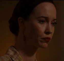 Lola Gray (Quantum Leap) | Villainous Beauties Wiki | Fandom