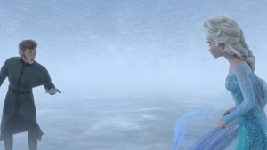 MaxresdefaultEl.jpg (66 kio) Hans prétend qu'Anna est morte à Elsa