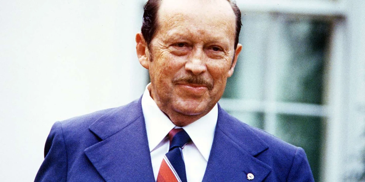 Alfredo Stroessner Villains History Versos Galery Wiki Fandom