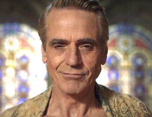 3601949-watchmen-jeremy-irons-1200x676