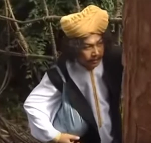 TheEvilButlerJourneytotheWest.png (621 KB) The Butler attempts to flee.