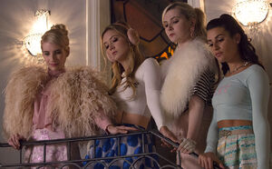 Rs 1024x634-151012225846-1024-634.scream-queens-emma-roberts-lea-michele.lp.101215