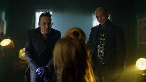 Oswald and Zsasz talk with Mertal Jenkins about Nygma