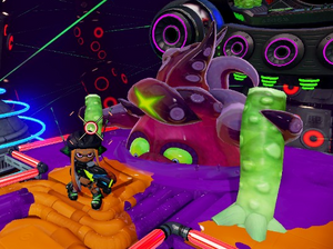 DJ Octavio's size compared to the Inkling.