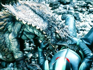 Lizard Man 4.jpg (314 KB) Lizard Man struggling with J.