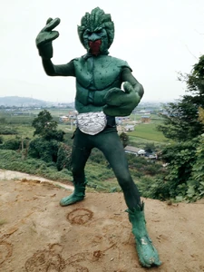 Saboteguron 1.jpg (187 KB) Saboteguron wielding his cactus sword.