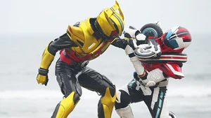 Gold Drive attacking Mach.