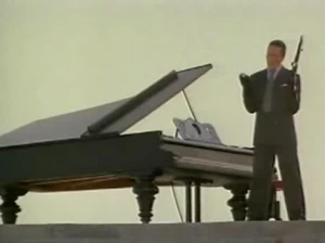 Red Skull setting off the bomb.