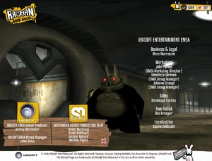 Sergueï roaming the coliseum.