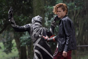 A Waste Yummy getting pushed aside by Ankh.
