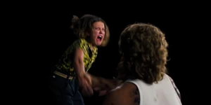 Billy about to release El, sending her into his mind.
