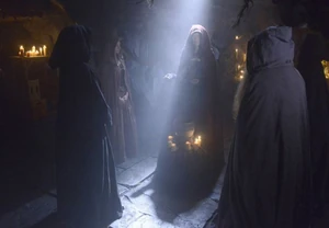 MV5BMTU5NzYzNzQ4MF5BMl5BanBnXkFtZTgwMDg3MjQyMDE@. V1 SX640 SY720 .jpg (31 KB) Katrina with her coven.