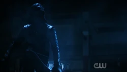 Emiko arriving in Star City as the new Green Arrow.