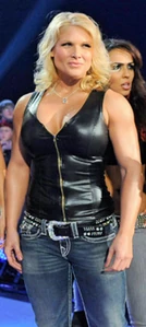 Evil Beth @ SD 10th Anniversary.jpg (430 KB)